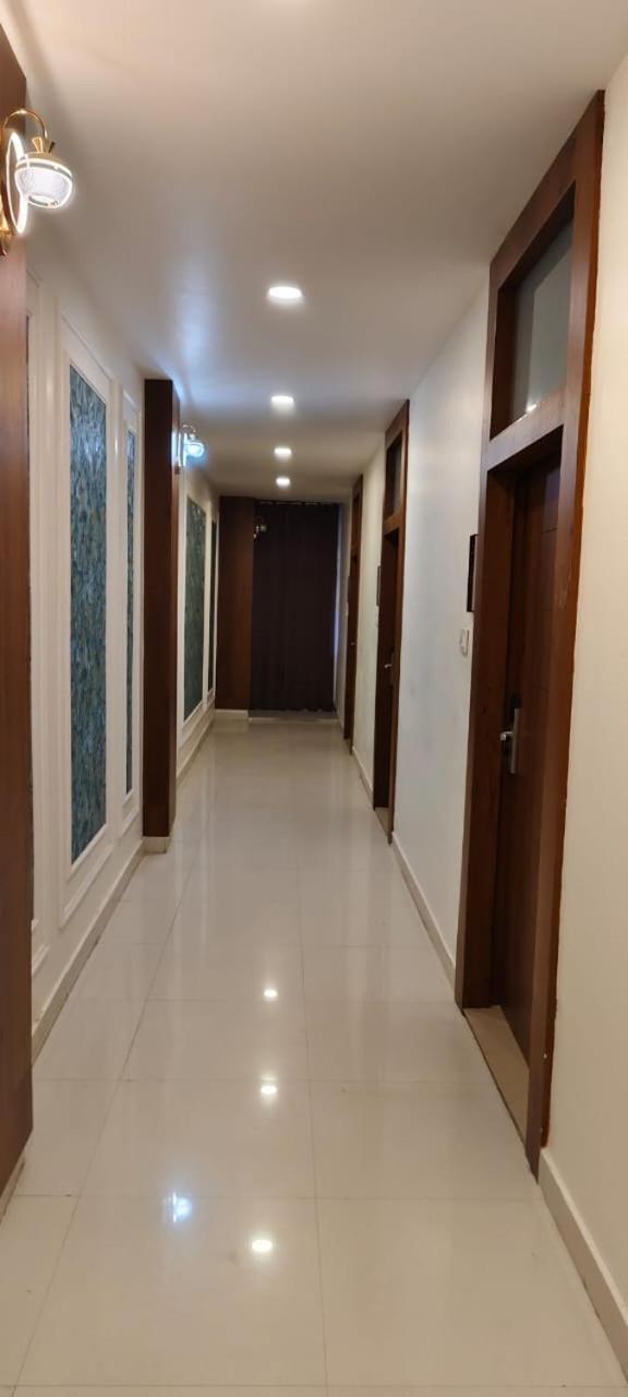 Hotel Maharaja Palace ซาวาย มาโดปูร์ ภายนอก รูปภาพ